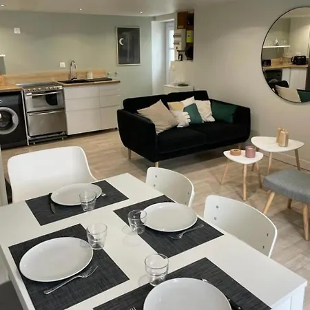 Small And Cosy Renovated House * Sainte-Marie-de-Ré